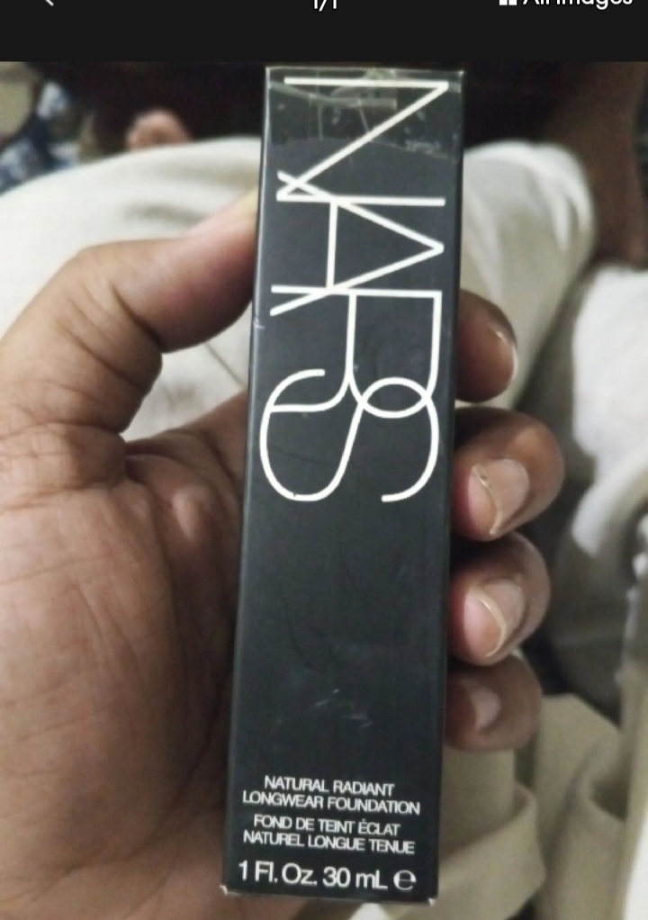 NARS Natural Radiant Longwear Foundation (30 mL/ 1Fl.Oz.)